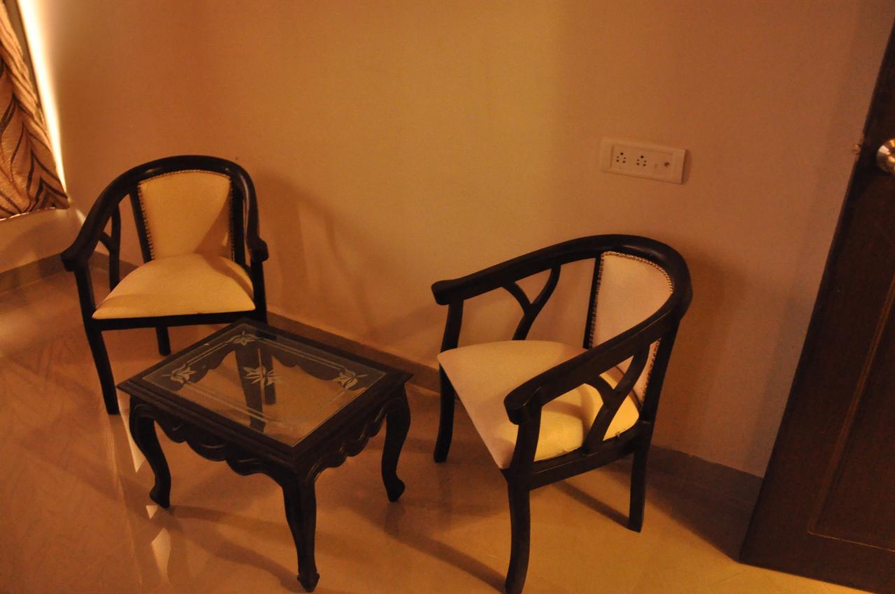 Hotel Dewa Goa Dabolim Exteriör bild